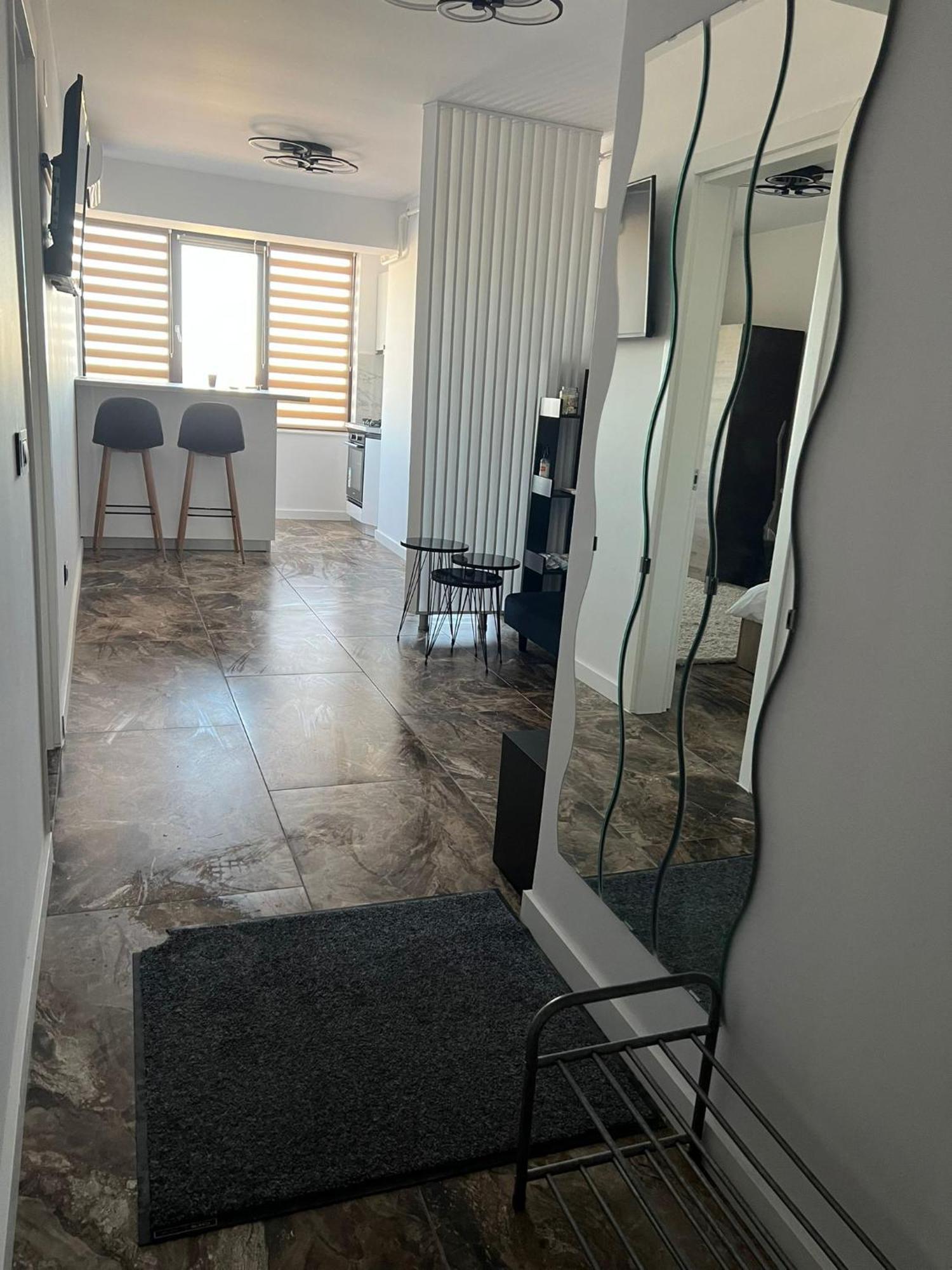 Apartament Bloc Nou - Self Check In - Free Parking كرايوفا المظهر الخارجي الصورة